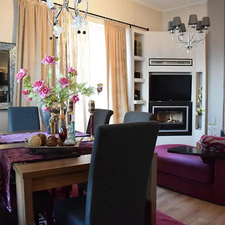 Five Stars In טריקלה