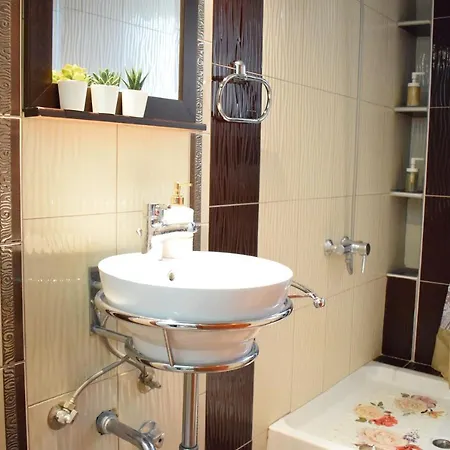 Five Stars In * Tríkala