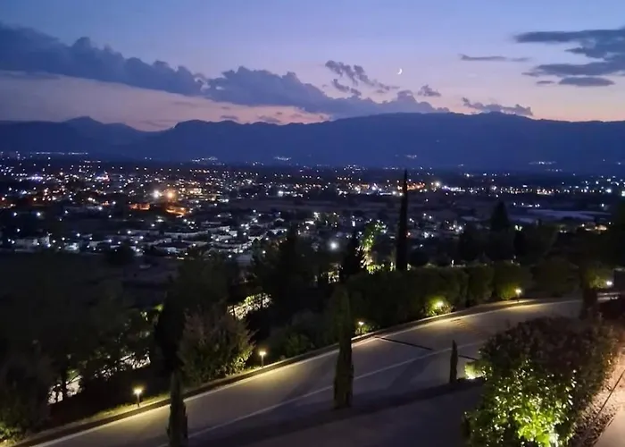 Five Stars In Daire *